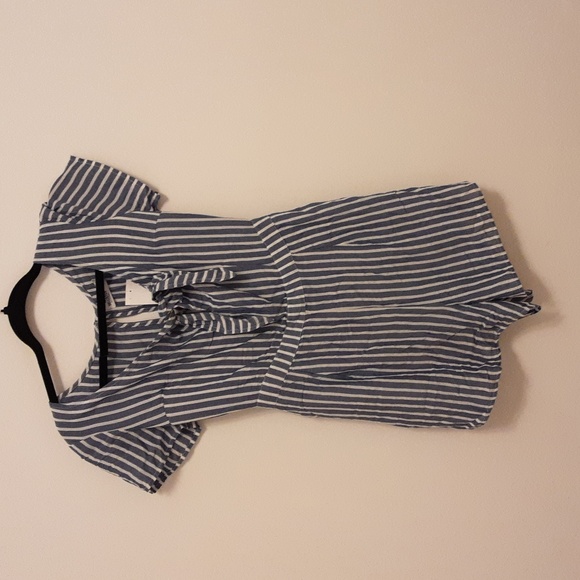 HOLLISTER - striped romper size S - Picture 2 of 4